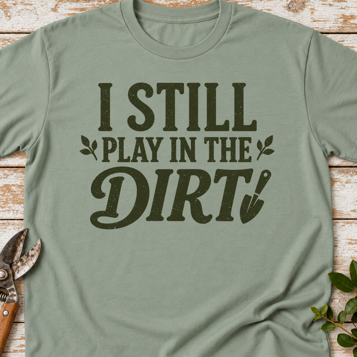 T‑Shirt "Play in Dirt"