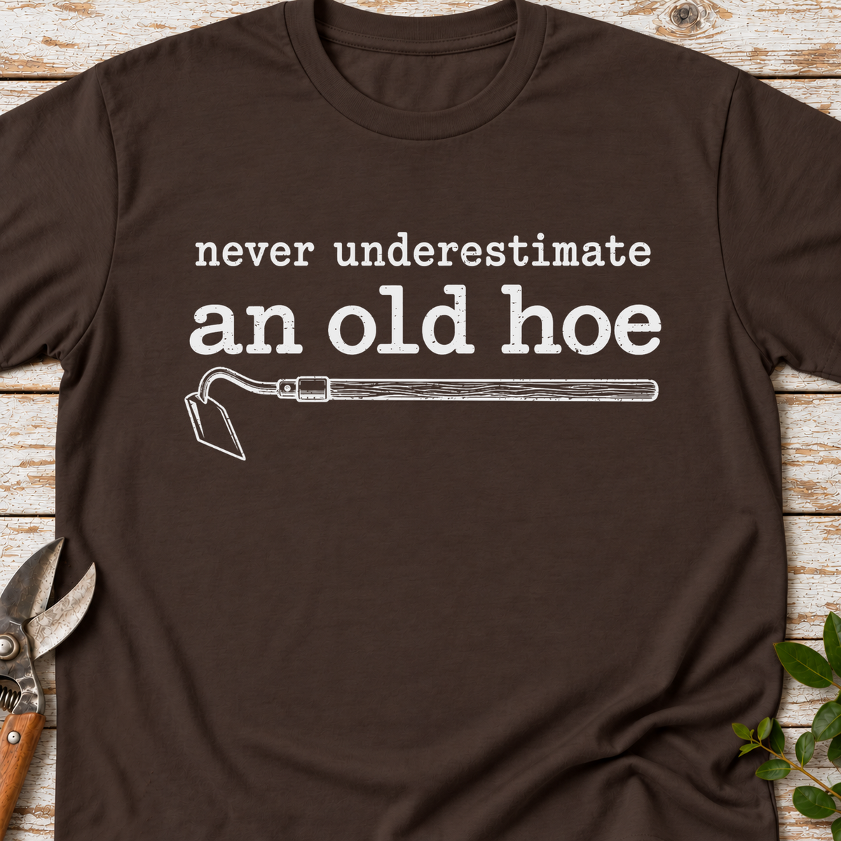 T‑Shirt "An Old Hoe"