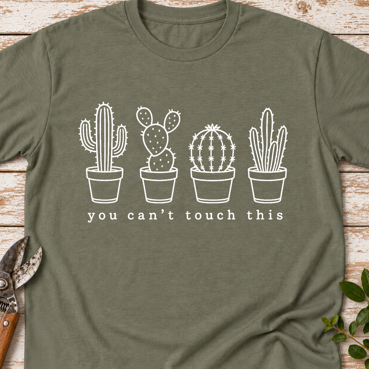 T‑Shirt "Can't Touch"