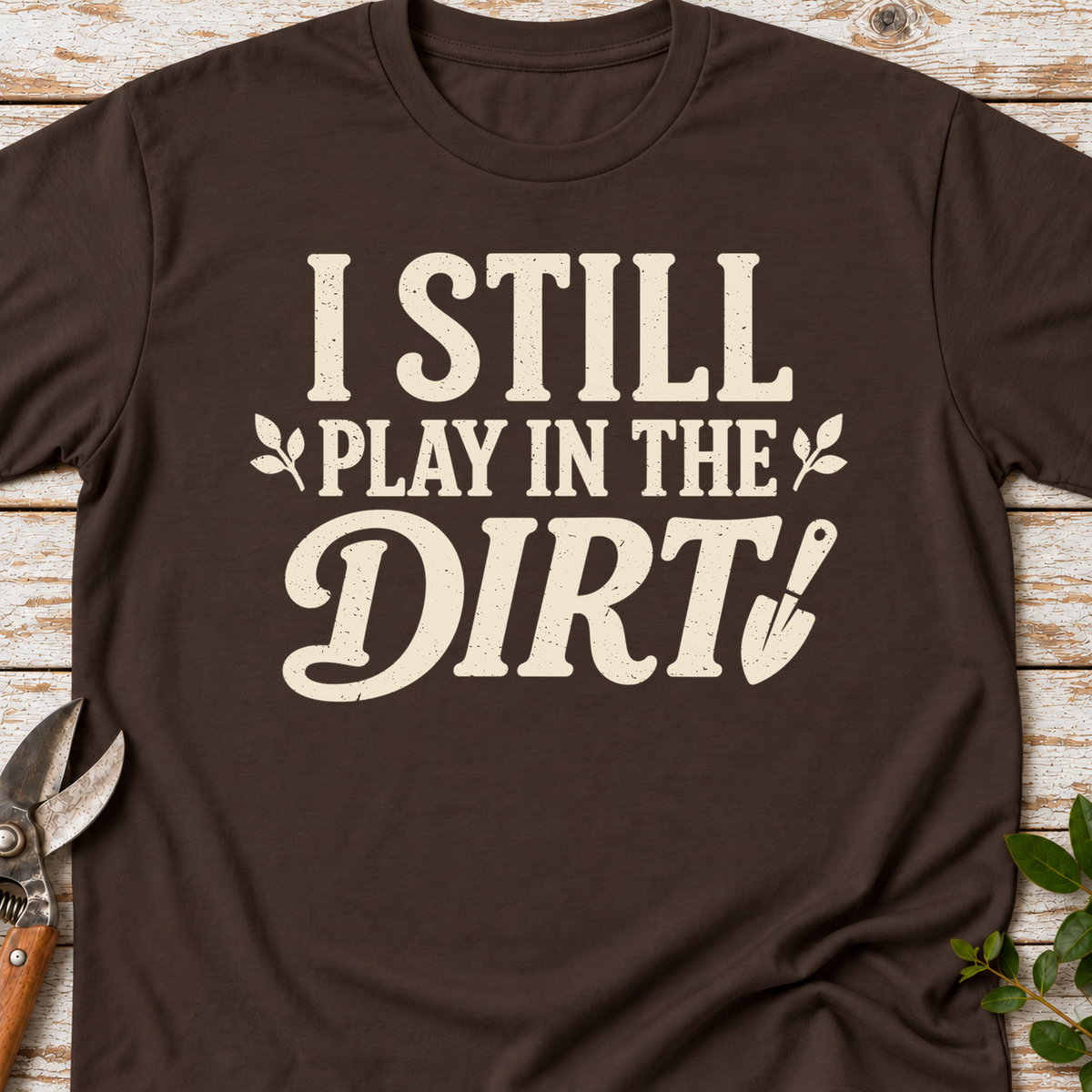 T‑Shirt "Play in Dirt"