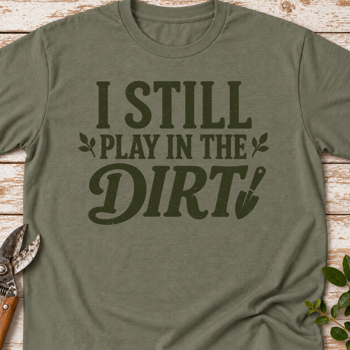 T‑Shirt "Play in Dirt"
